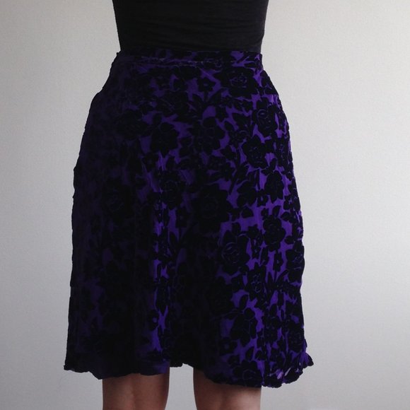 The Work - Purple Velvet Burnout Flower Skirt - Picture 9 of 12